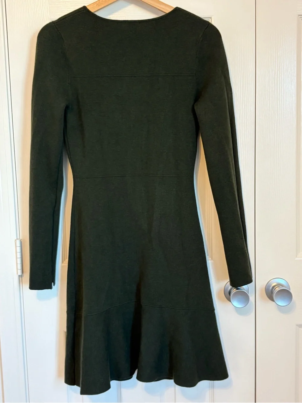 Zara Knit Dark Green Long Sleeve Dress with Gold Buttons Size L - Picture 9 of 12